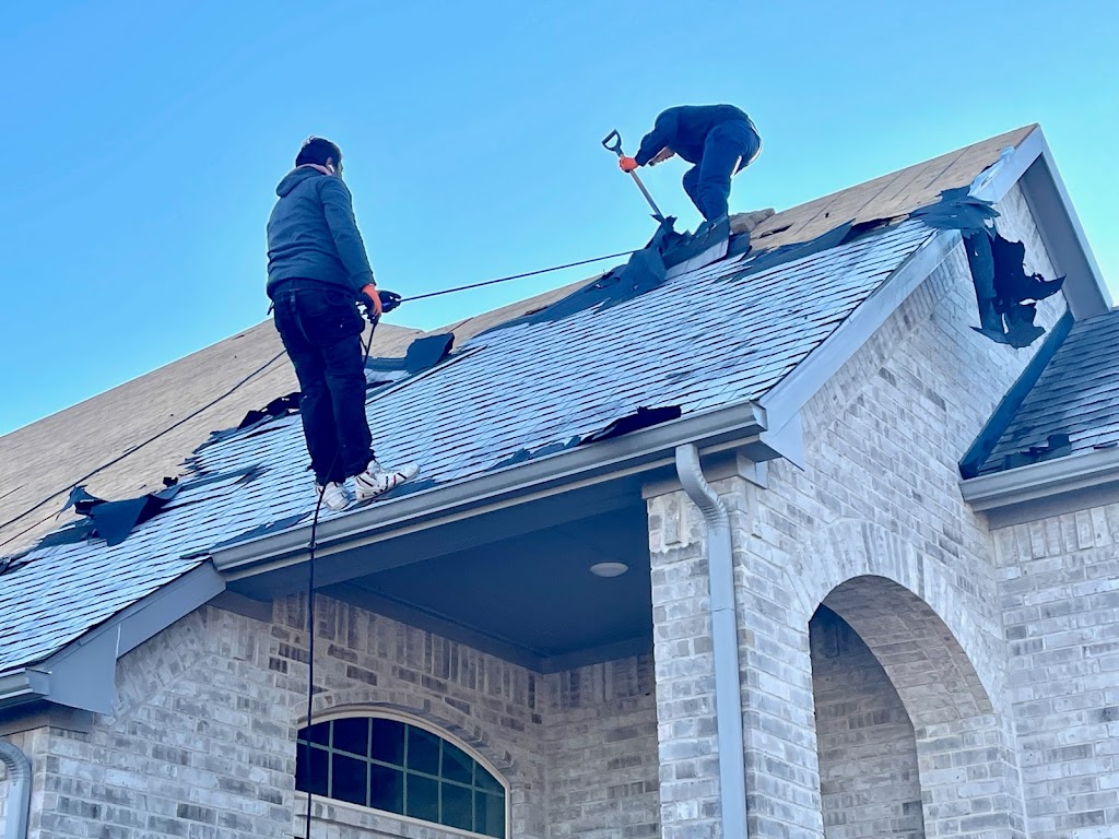 Revolver Roofing, LLC | 1288 Petaluma Dr, Rockwall, TX 75087, USA | Phone: (214) 724-5427