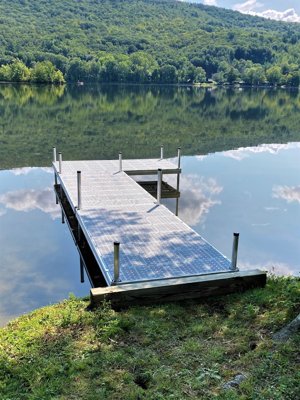 Bestmade Docks | 2888 Rodman Drive, Seneca Falls, NY 13148 | Phone: (315) 257-5007