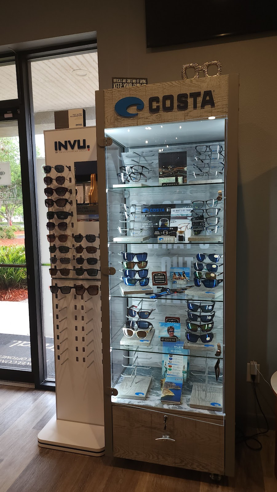 Azzue Optometry | 8603 Easthaven Ct, New Port Richey, FL 34655, USA | Phone: (727) 844-3223