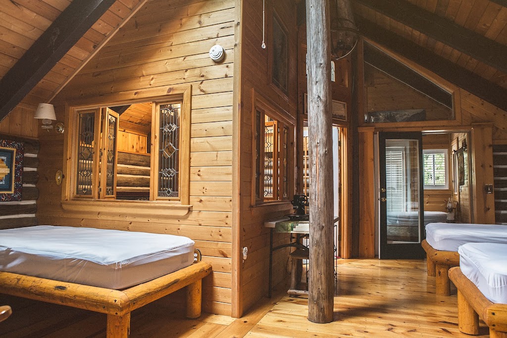 Log Cabin Retreats | 21628 195th Ave SE, Monroe, WA 98272, USA | Phone: (425) 563-3133