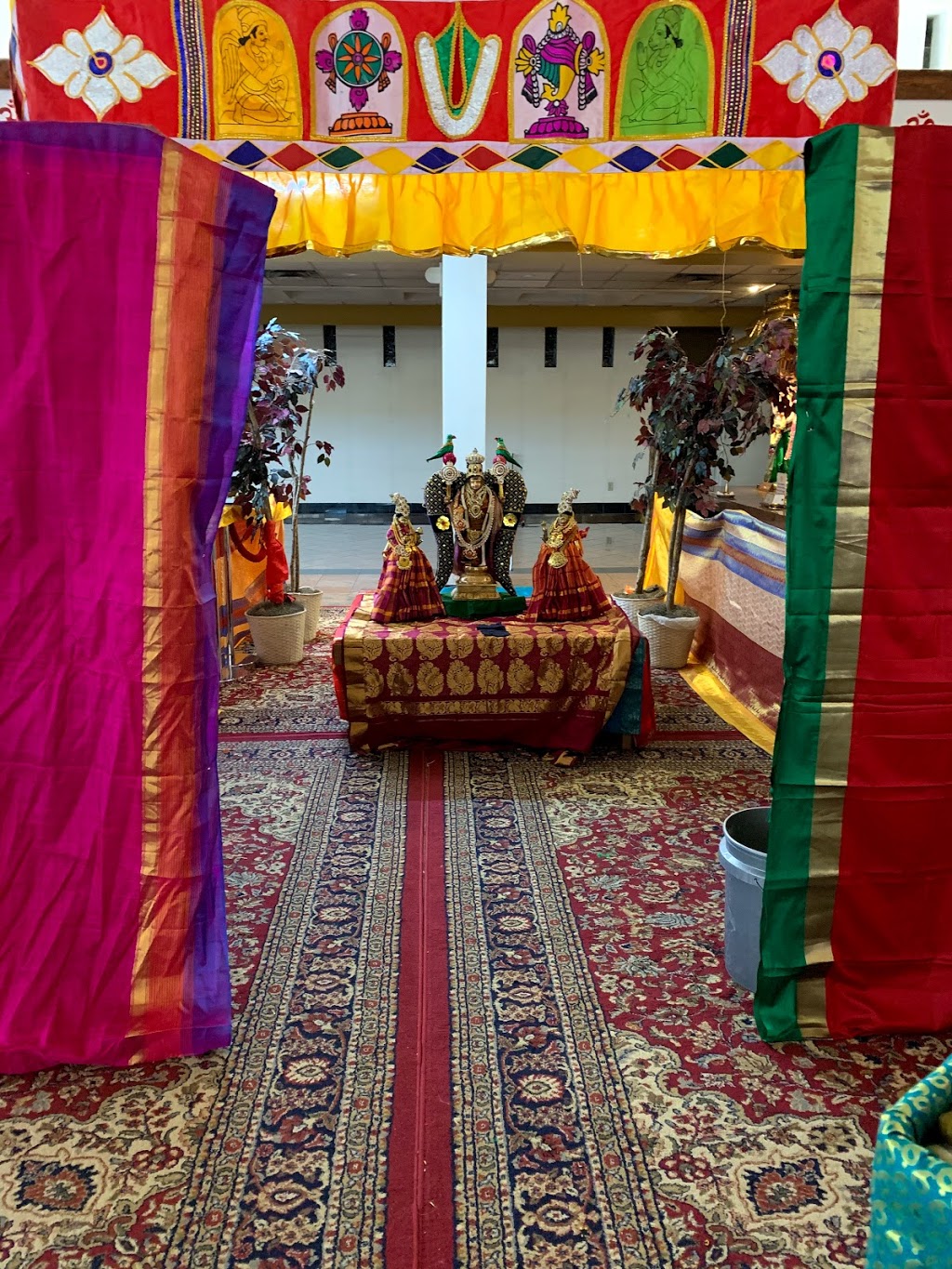 Hindu Temple of Greater Cincinnati | 720 Barg Salt Run Rd, Cincinnati, OH 45244, USA | Phone: (513) 528-3714