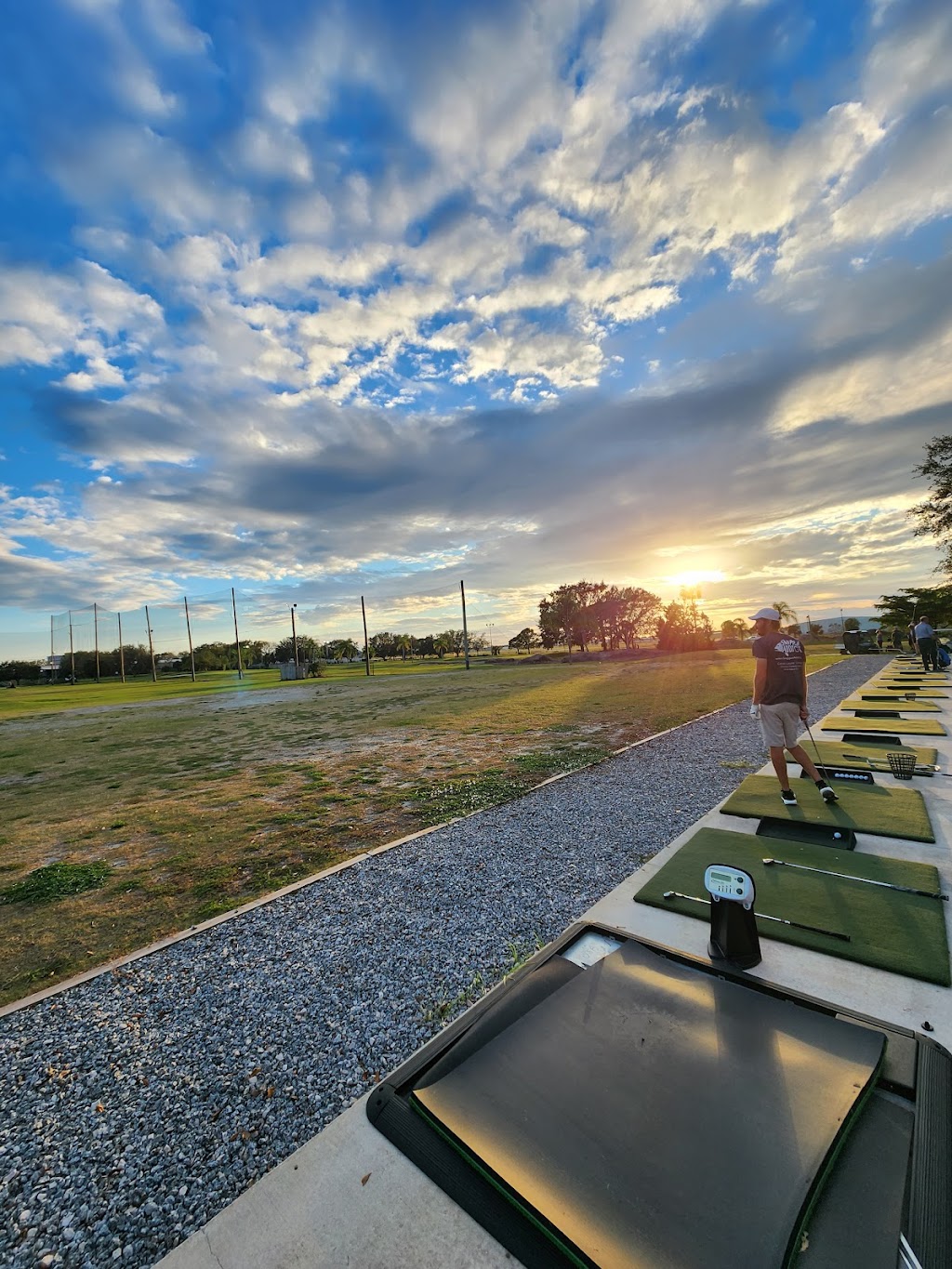 Suncoast Golf Center | 7741 15th St E, Sarasota, FL 34243, USA | Phone: (941) 351-2666