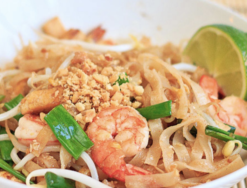Vans Kitchen Thai & Laos Cuisine | 22723 Del Oro Rd, Apple Valley, CA 92308, USA | Phone: (541) 514-7200