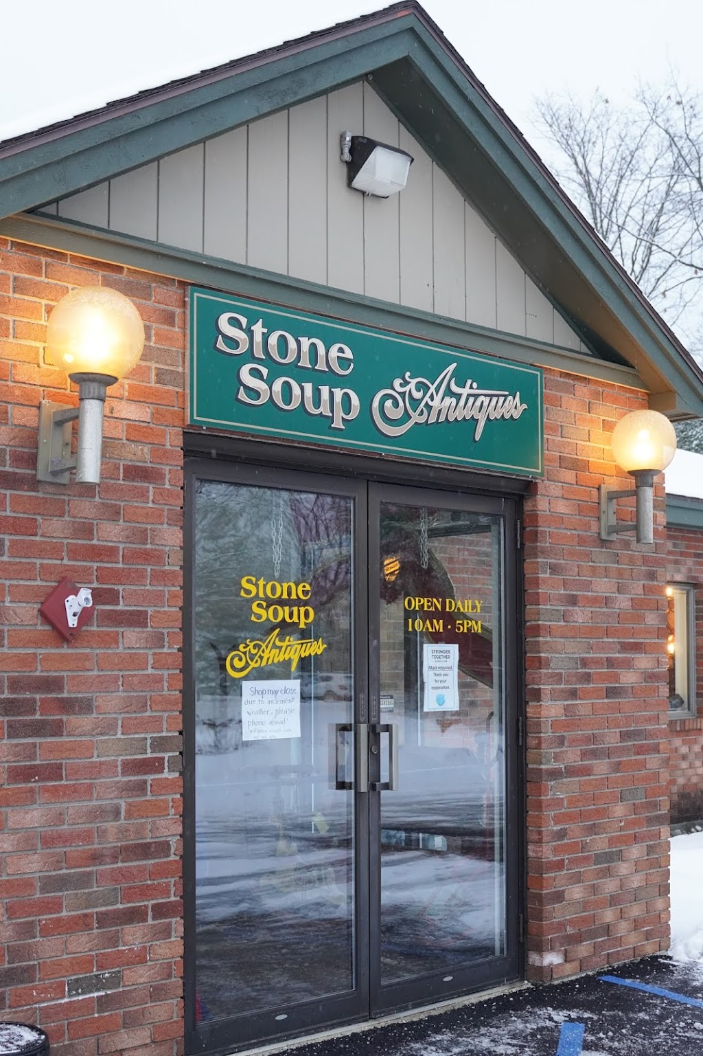 Stone Soup Antique Gallery | 2144 Doubleday Ave, NY-50, Ballston Spa, NY 12020 | Phone: (518) 885-5232