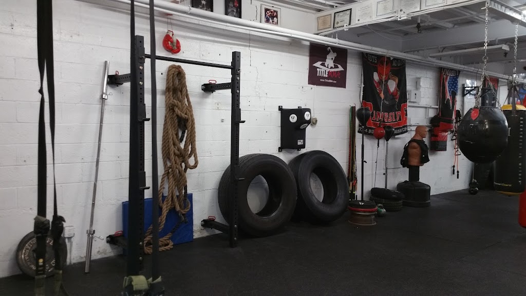 Heavy Hitting Boxing & Fitness | 66 Viaduct Rd, Stamford, CT 06907, USA | Phone: (203) 667-3993