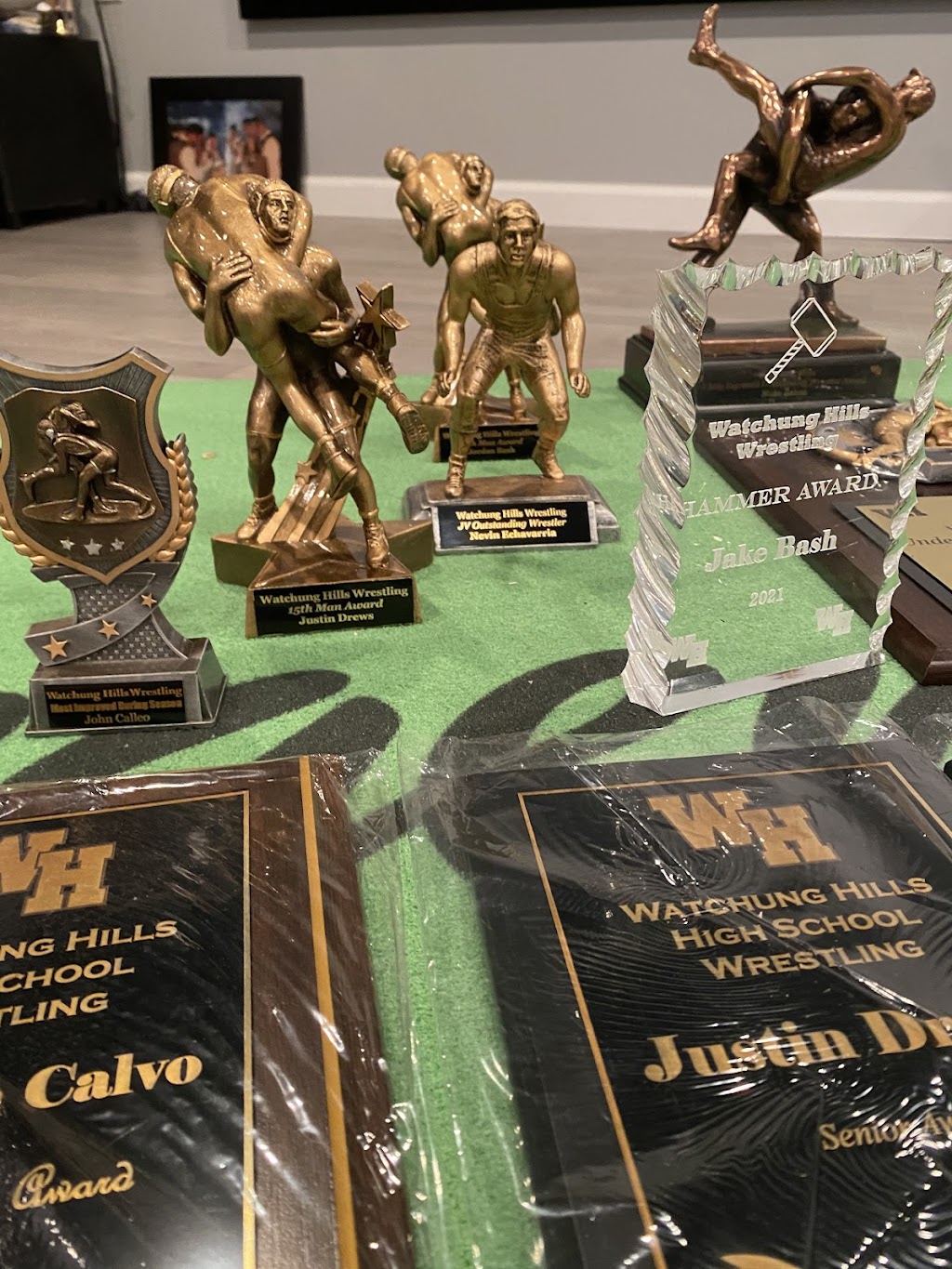 D & M Trophies | 25 Greenbrook Rd # F, North Plainfield, NJ 07060, USA | Phone: (908) 403-4937