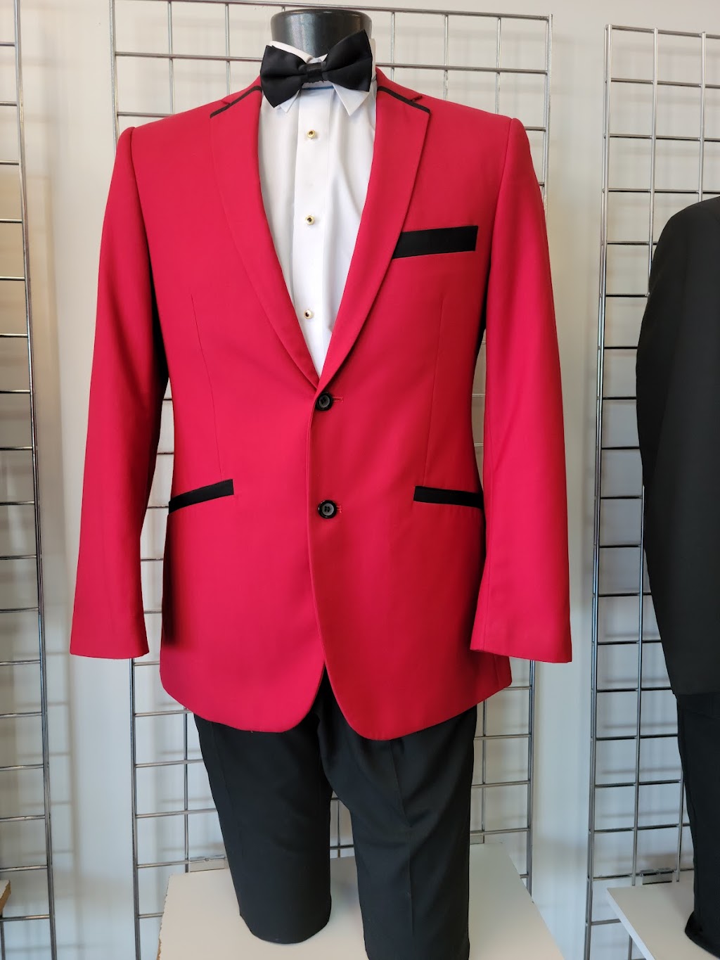 Cadillac Tuxedos | 6544 W Thomas Rd, Phoenix, AZ 85033, USA | Phone: (602) 472-0370