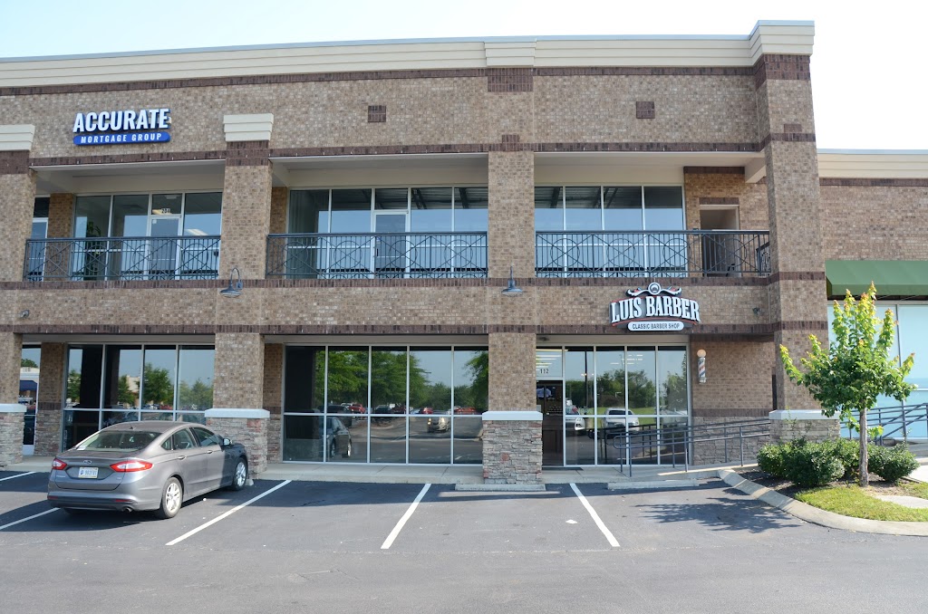 Luis Barber Classic Barbershop | 3015 Belshire Village Dr #112, Spring Hill, TN 37174, USA | Phone: (615) 302-8882