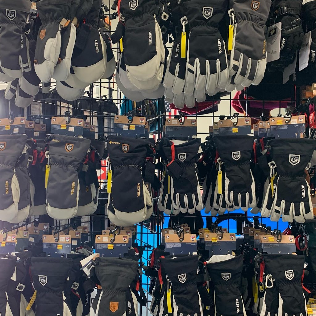 Country Ski & Sport Inc. | 901 Winter St, Hanson, MA 02341, USA | Phone: (781) 826-2022