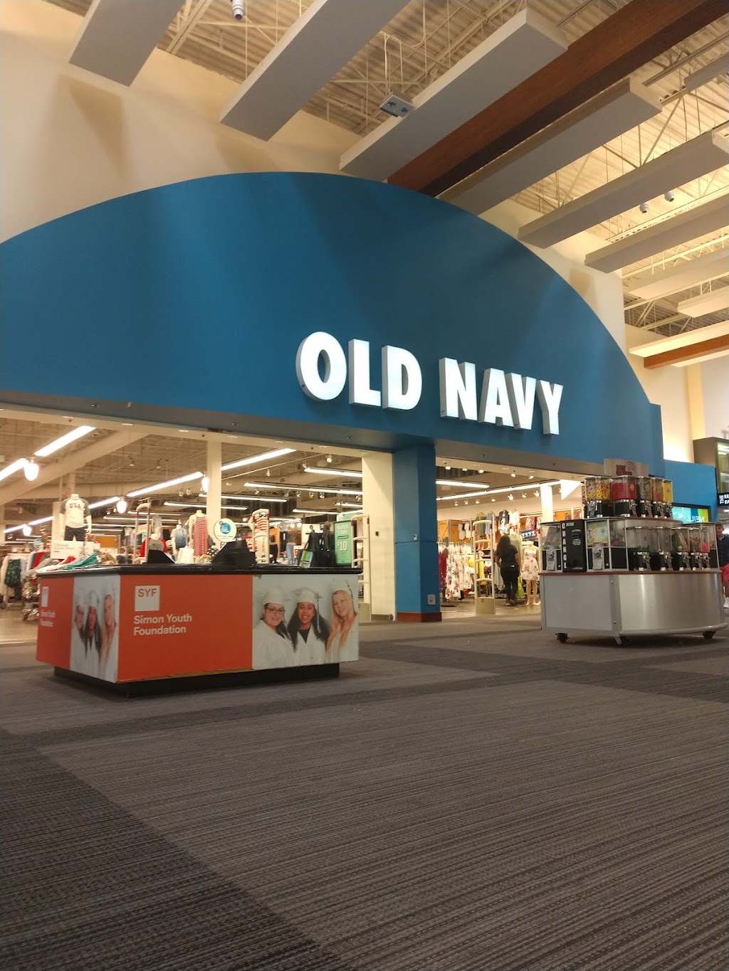 Old Navy Outlet | 3000 Grapevine Mills Pkwy Space #245, Grapevine, TX 76051, USA | Phone: (972) 355-3111