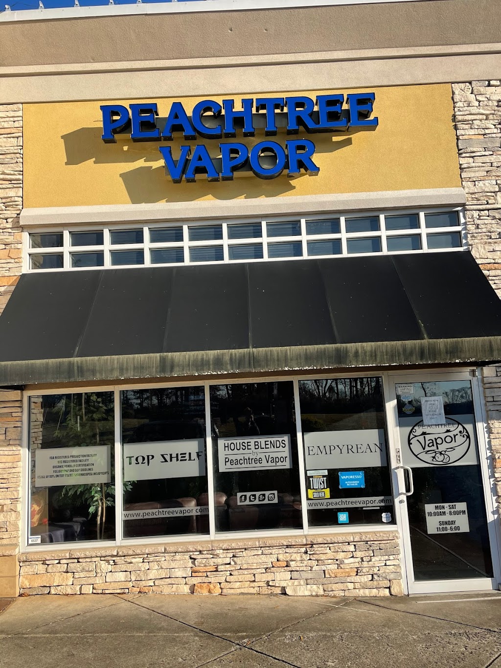 Peachtree Vapor & CBD Johns Creek | 3455 Peachtree Pkwy #210, Suwanee, GA 30024, USA | Phone: (678) 341-9472