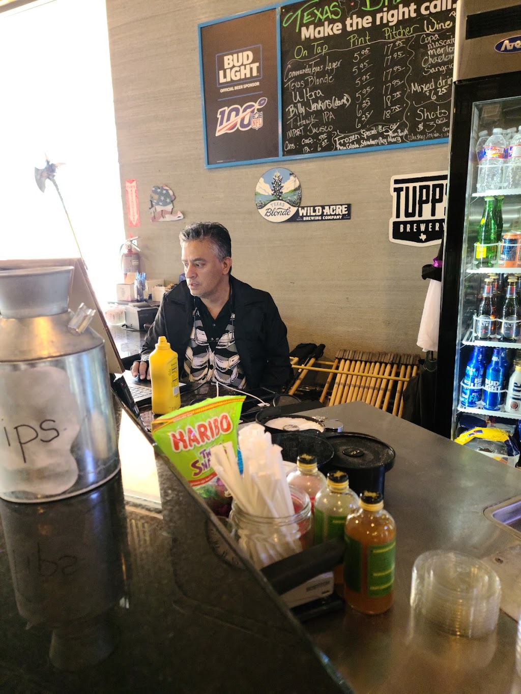 Smoking Axes | 790 S Main St #400, Keller, TX 76248, USA | Phone: (682) 297-9144