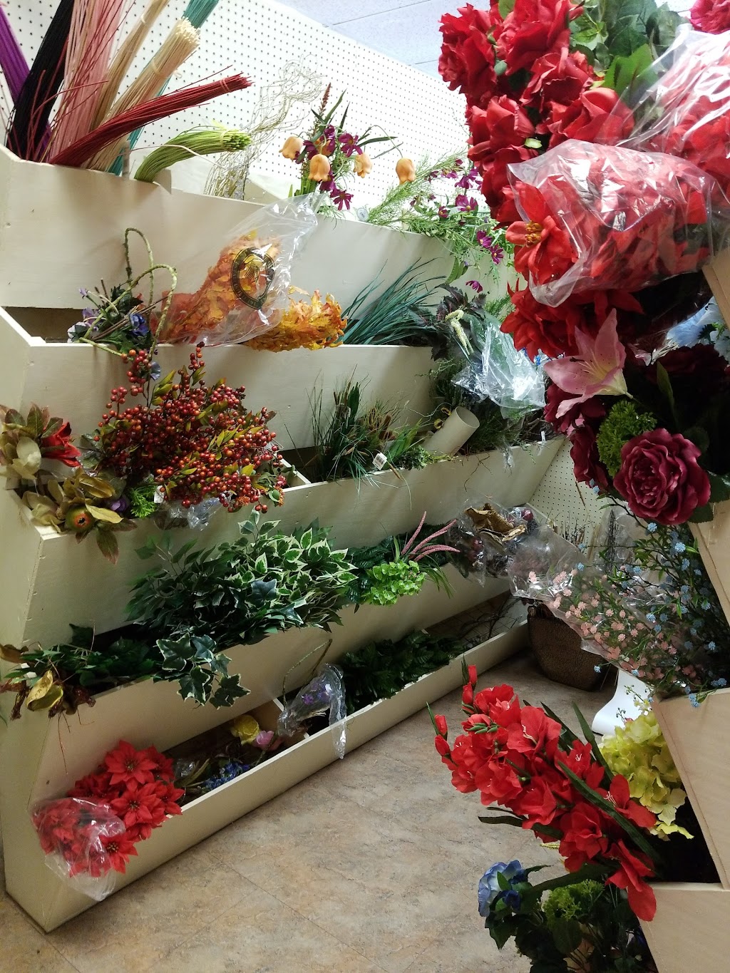 Greenes Florist | 701 N Main St, Weatherford, TX 76086, USA | Phone: (817) 594-2733