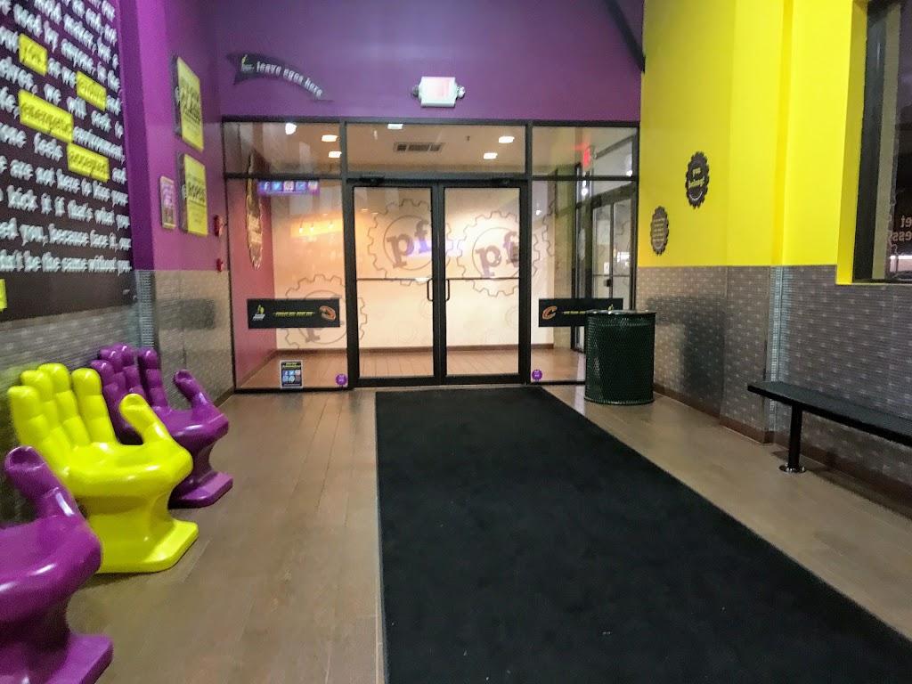 Planet Fitness | 12604 Rockside Rd, Garfield Heights, OH 44125, USA | Phone: (216) 475-7500