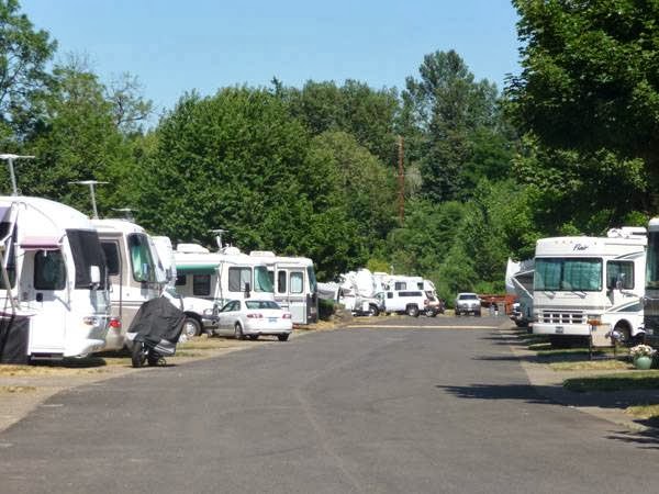 Roamers Rest RV Park | 17585 SW Pacific Hwy, Tualatin, OR 97062, USA | Phone: (503) 692-6350