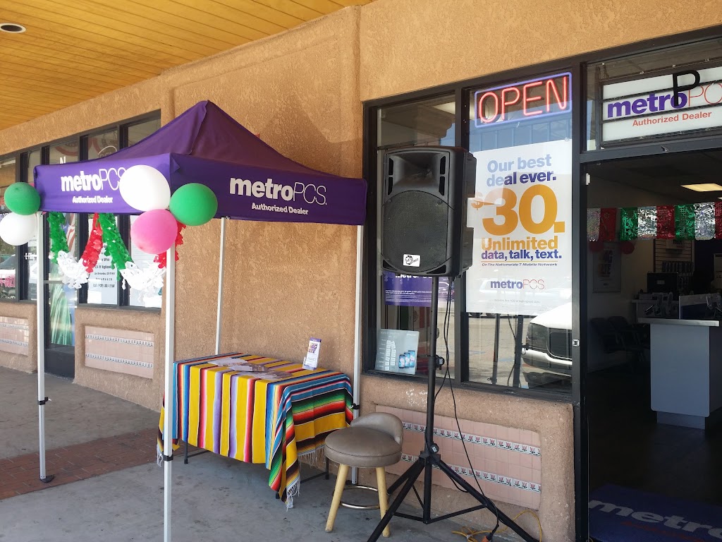 Metro by T-Mobile | 2075 E Highland Ave Ste P, San Bernardino, CA 92404, USA | Phone: (909) 864-3110