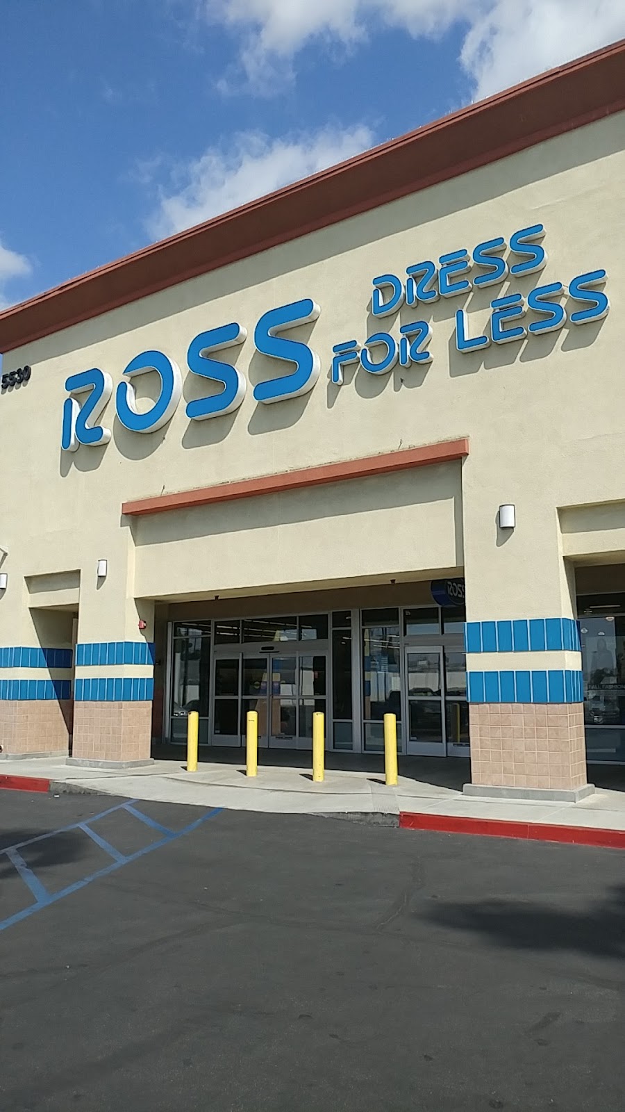 Ross Dress for Less | 5530 Cherry Ave, Long Beach, CA 90805, USA | Phone: (562) 531-0334
