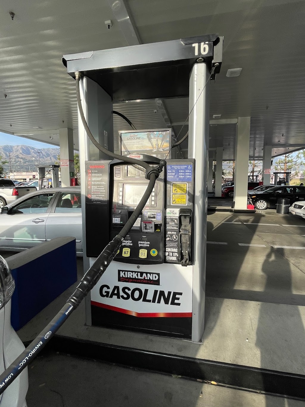 Costco Gas Station | 1051 W Burbank Blvd, Burbank, CA 91506, USA | Phone: (818) 557-3783