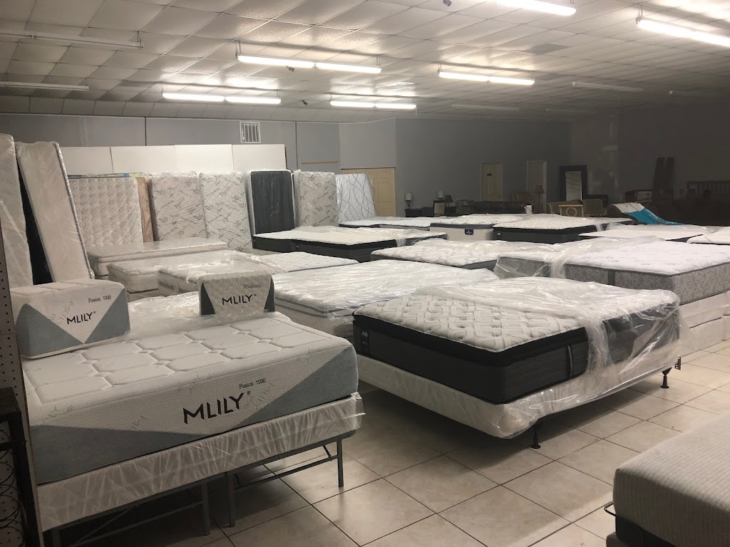 Florida Mattress And Furniture | 711 US-92, Seffner, FL 33584, USA | Phone: (813) 477-9016