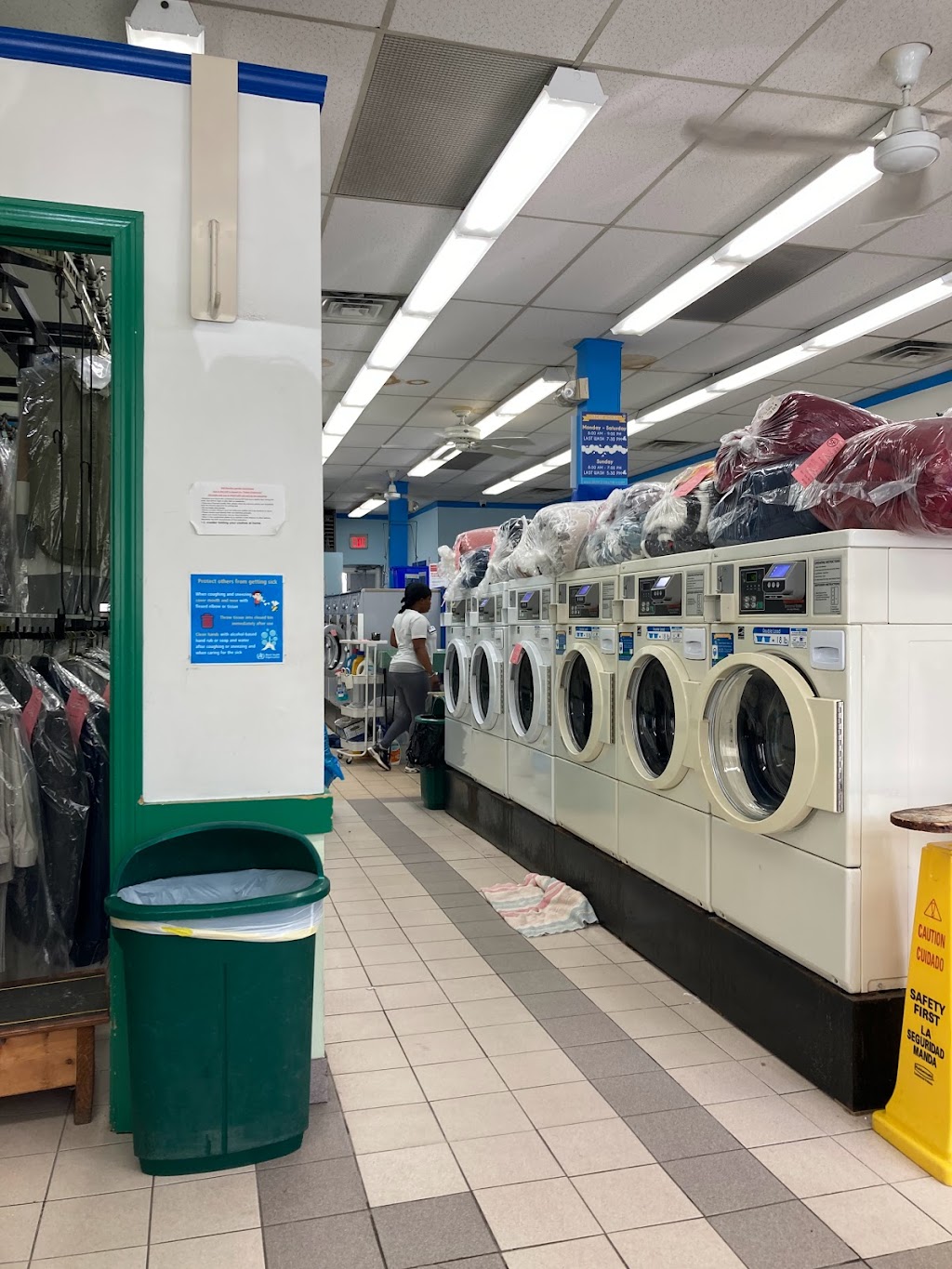 Winn Street Laundry Center | 38 Winn St, Burlington, MA 01803, USA | Phone: (781) 272-9840