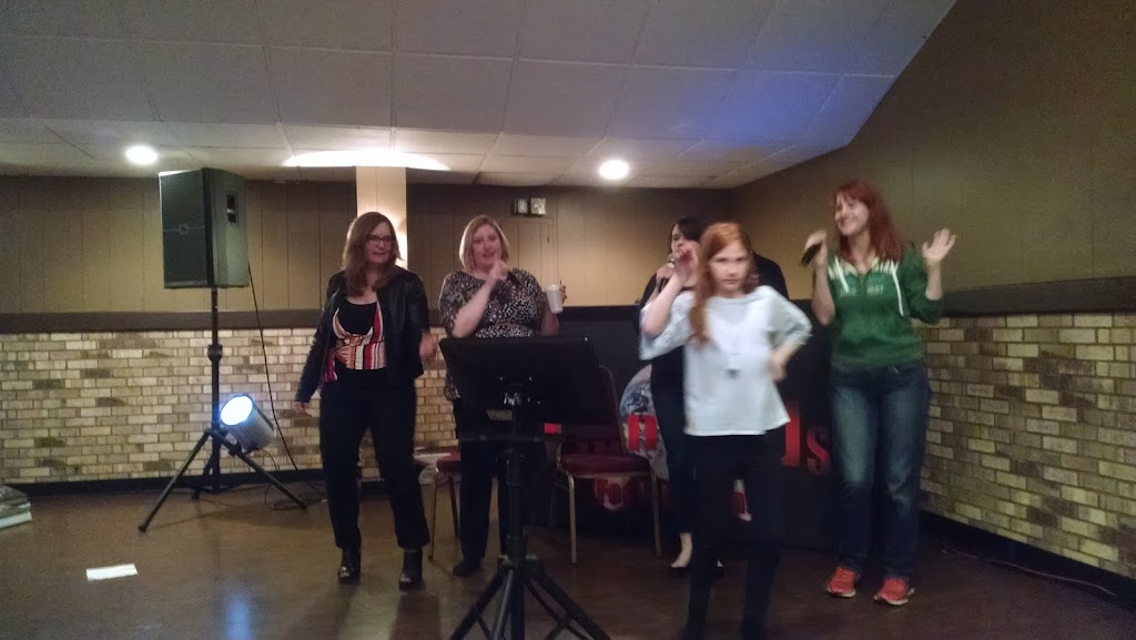 Grizzlys Bar & Grill | 1519 Oak St, Wyandotte, MI 48192, USA | Phone: (734) 708-4749