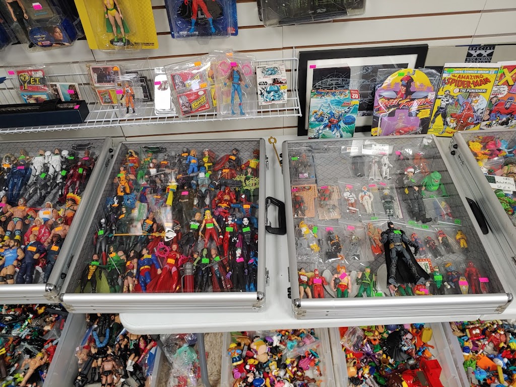 Geek Toy Hut | 870 S Arthur Ave, Arlington Heights, IL 60005, USA | Phone: (224) 279-9426