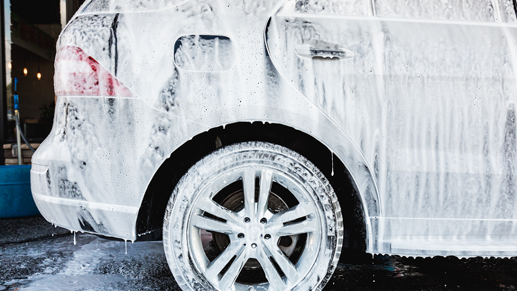 Flagship Carwash Center of Herndon | 632 Grant St, Herndon, VA 20170, USA | Phone: (703) 437-6505