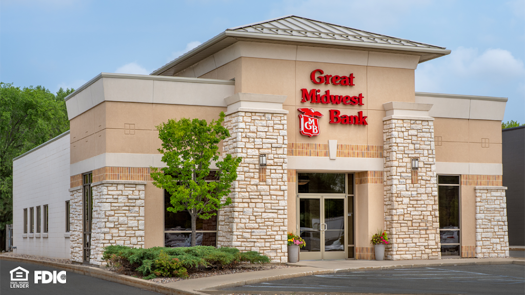 Great Midwest Bank | 600 Hartbrook Dr # 17, Hartland, WI 53029, USA | Phone: (262) 367-4200