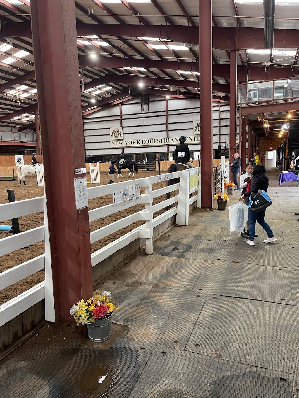 New York Equestrian Center | 633 Eagle Ave, West Hempstead, NY 11552, USA | Phone: (516) 486-9673