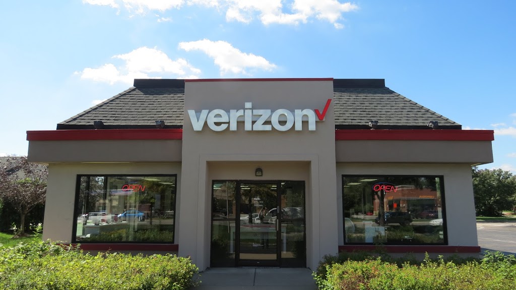 Verizon | 10930 Belleville Rd, Belleville, MI 48111, USA | Phone: (734) 796-8200