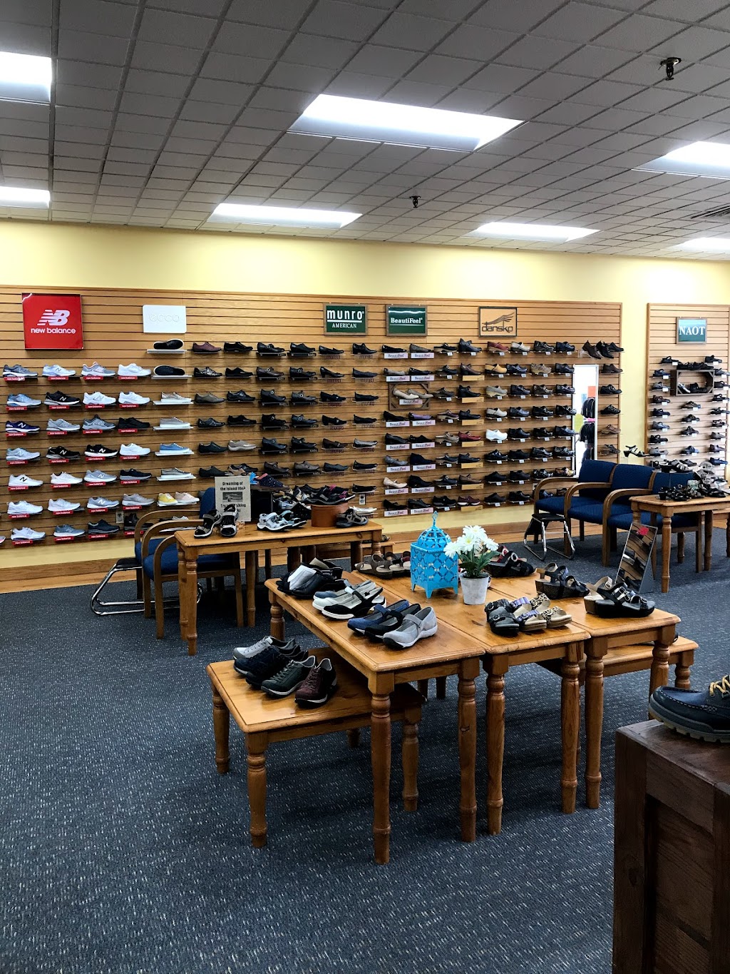 Van Dyke & Bacon Shoes | 9150 Baltimore National Pike #19, Ellicott City, MD 21042, USA | Phone: (410) 750-2737