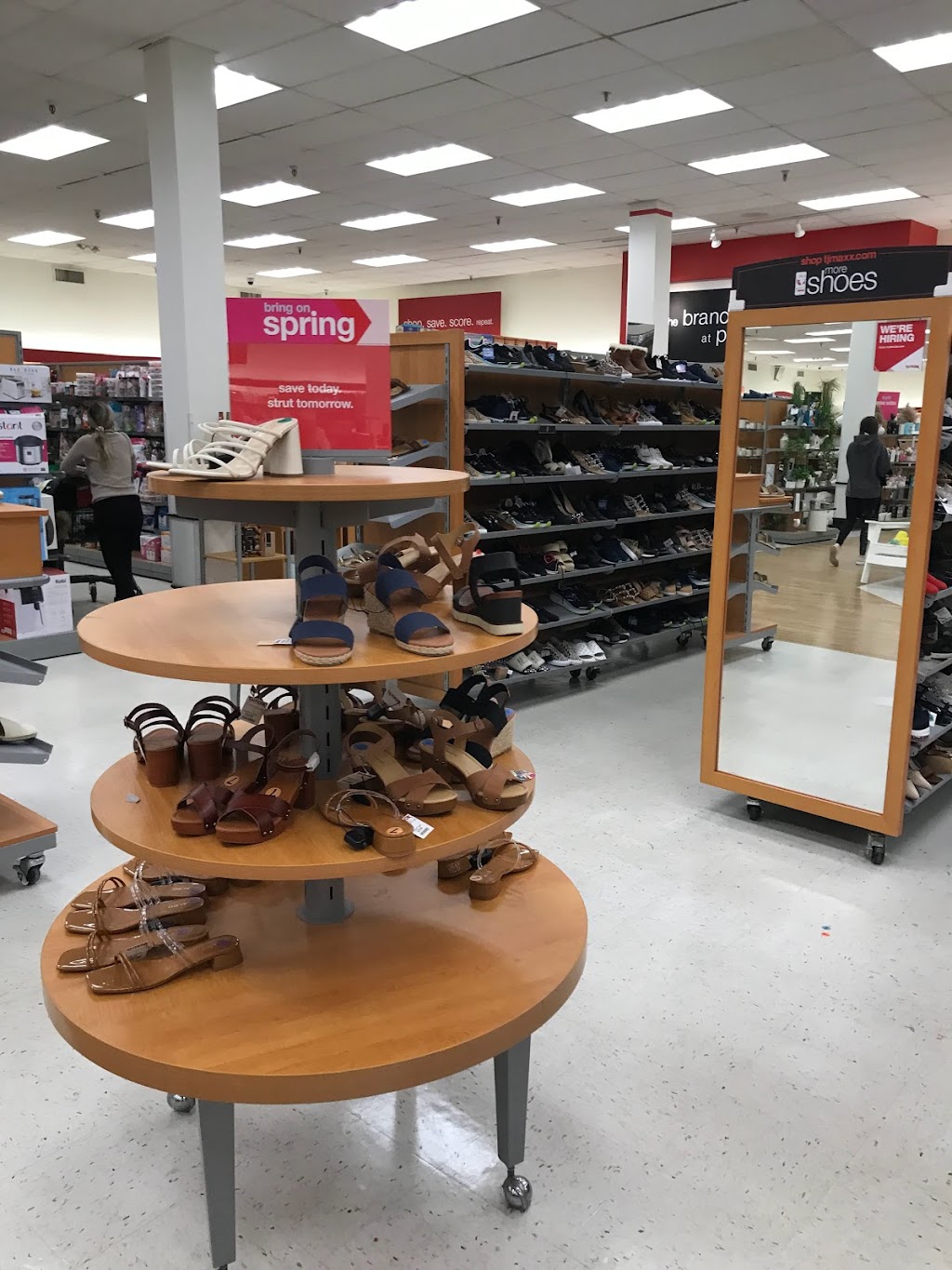 T.J. Maxx | 331 NJ-18 E, New Brunswick, NJ 08816, USA | Phone: (732) 238-5093