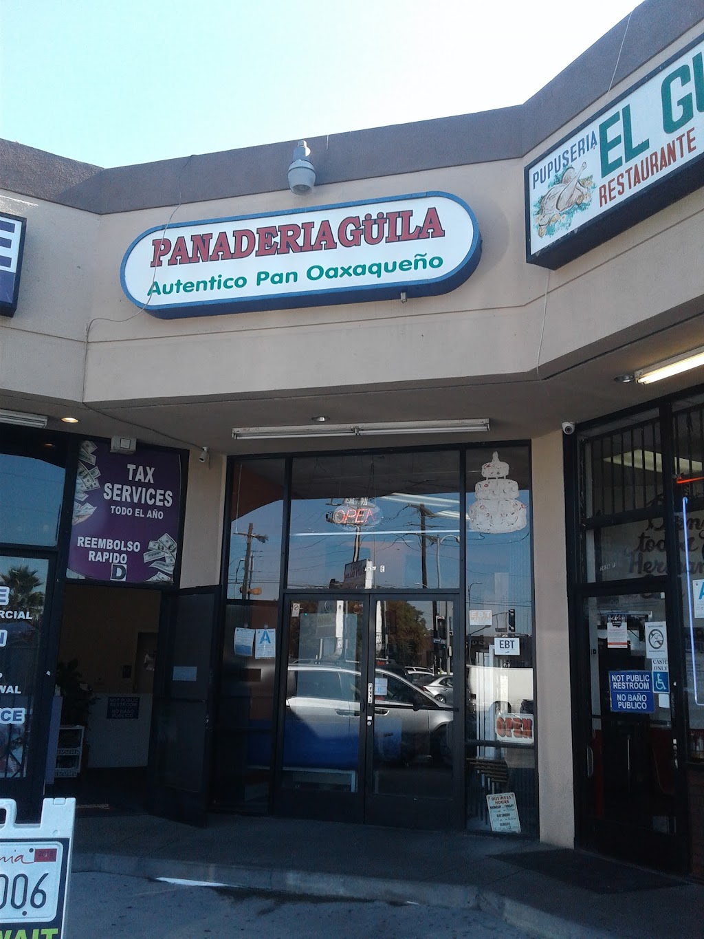 Panadería Guila | 5656 Santa Monica Blvd, Los Angeles, CA 90038, USA | Phone: (323) 472-8166