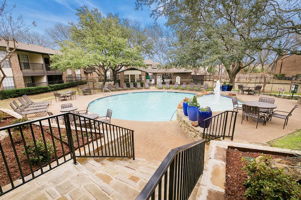 Harwood Hills Apartments | 2452 Hwy 121, Bedford, TX 76021, USA | Phone: (817) 873-6788