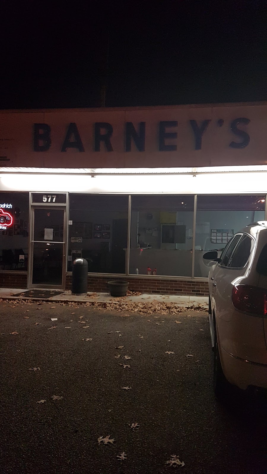 Barneys Service Center | 577 E County Line Rd, Lakewood, NJ 08701, USA | Phone: (732) 363-2085