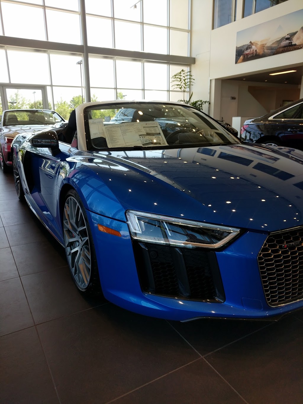 Audi St. Paul | 2450 Maplewood Dr W, Maplewood, MN 55109, USA | Phone: (612) 431-9717