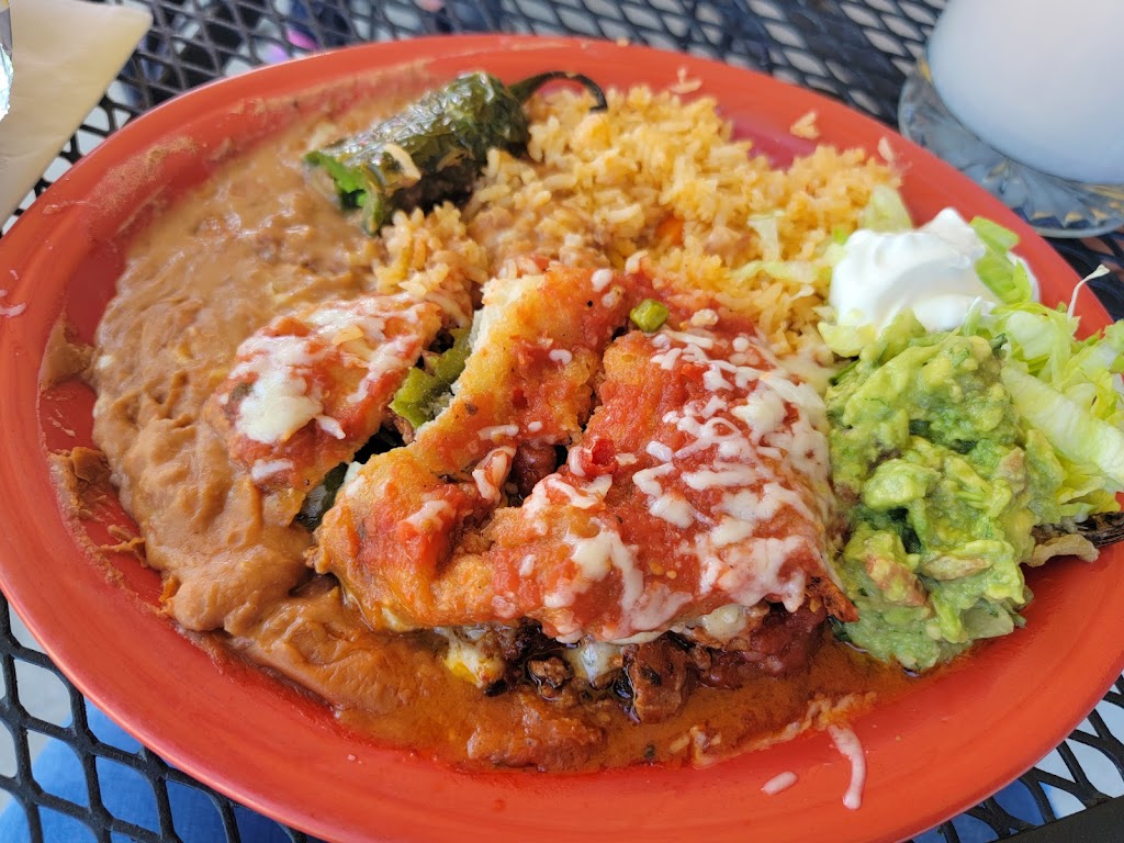 Mi Tierra Restaurant | 1906 Vista Del Lago Dr, Valley Springs, CA 95252, USA | Phone: (209) 772-2730