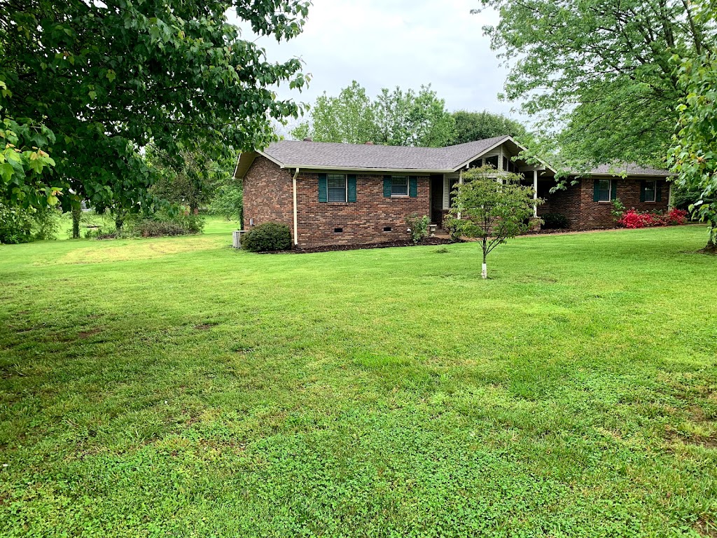 Wally Gilliam Realty and Auction | 406 N Broadway, Portland, TN 37148, USA | Phone: (615) 325-4597