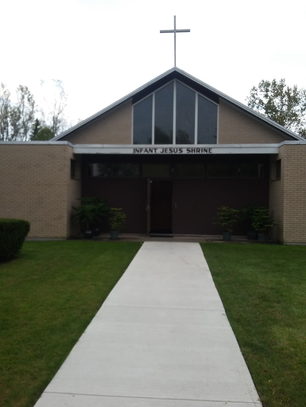 Infant Jesus Shrine | 3452 Niagara Falls Blvd, North Tonawanda, NY 14120 | Phone: (716) 694-4313