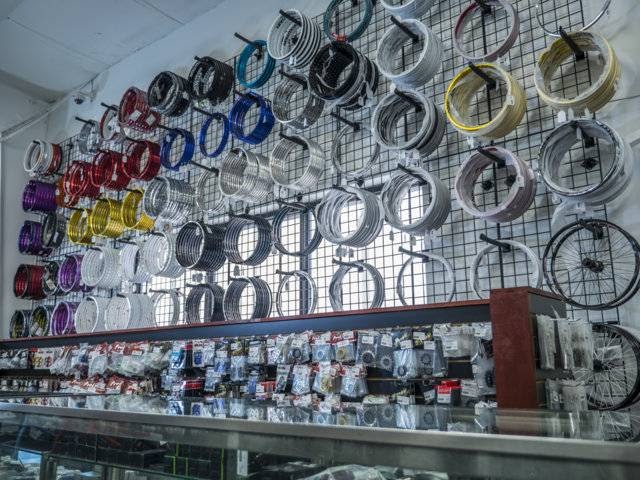 J&R Bicycles BMX Super Store | 7000 Bryan Dairy Rd Suite B1, Largo, FL 33777, USA | Phone: (727) 545-1580