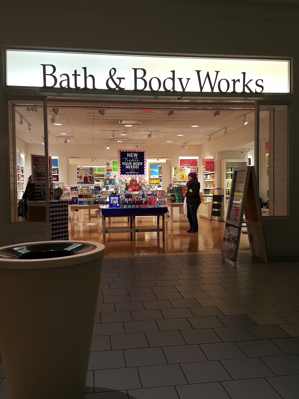 Bath and body works pgh mills