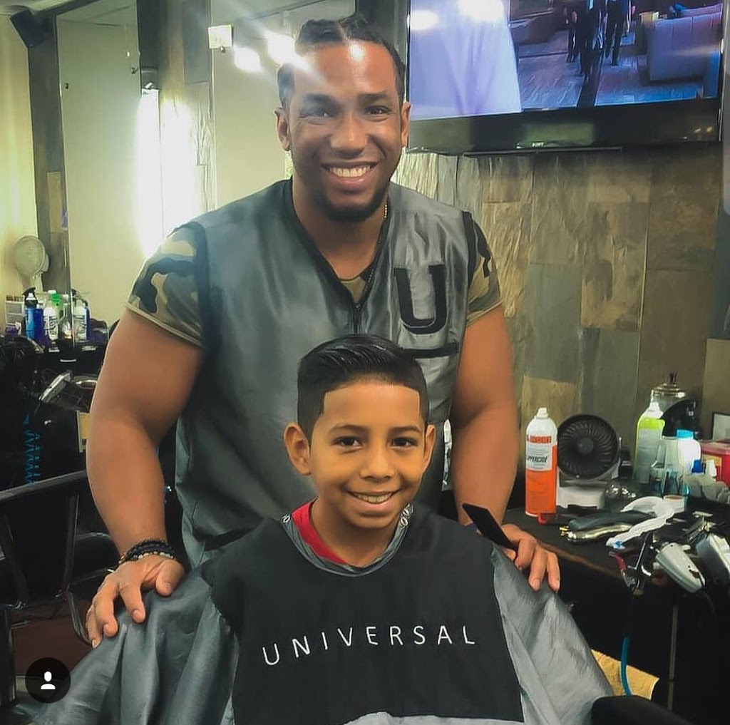 Universal Barbershop - hair care  | Photo 10 of 10 | Address: 2510 Sheridan St, Hollywood, FL 33020, USA | Phone: (954) 251-1108