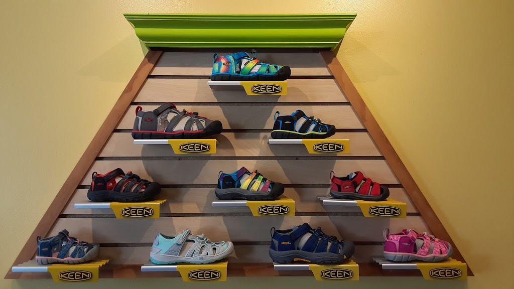 Little Feet Shoe Store | 201 University Blvd #103, Denver, CO 80206, USA | Phone: (303) 388-9535