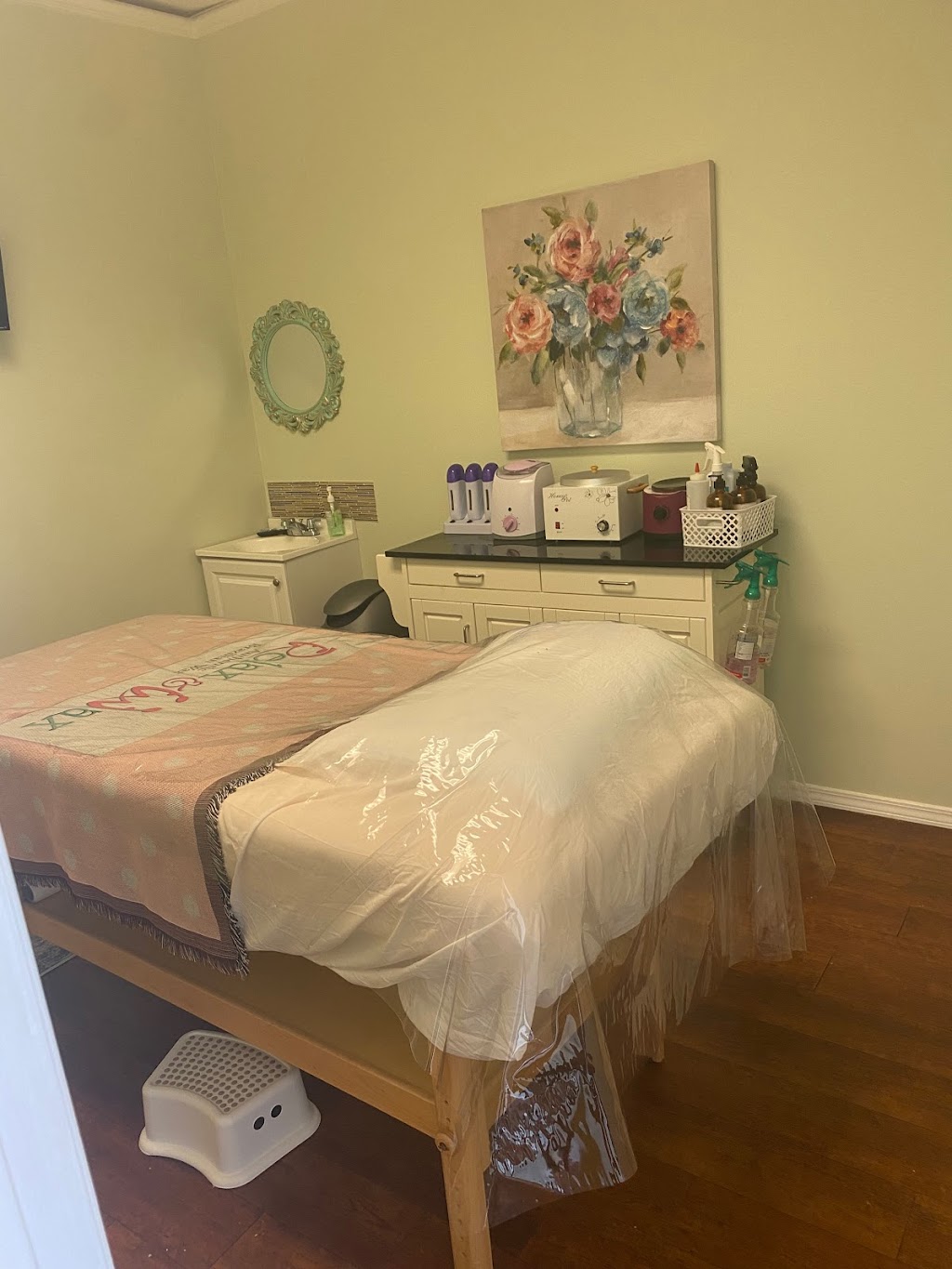 Relax & Wax Authentic Brazilian Wax & Sugaring | 3414 W 7th St, Fort Worth, TX 76107, USA | Phone: (817) 367-9111