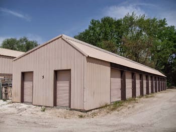 J/M Warehouses LLC | 113 N Durkee St, DeForest, WI 53532, USA | Phone: (608) 846-3647