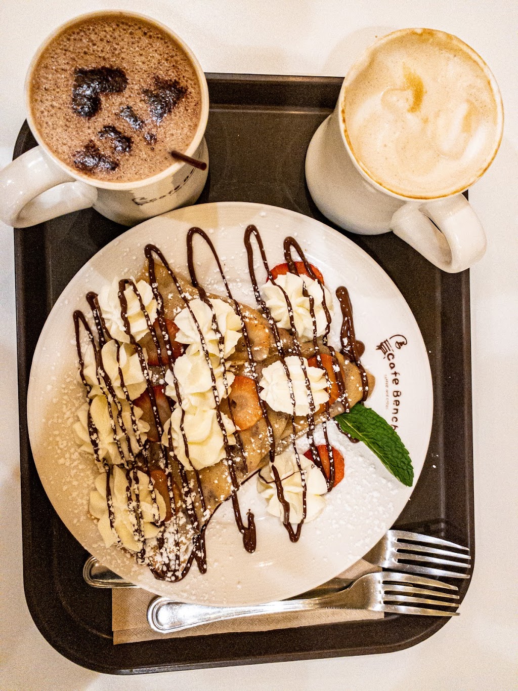 Cafe Bench | Crêpe Flushing | 크레페 | 크레페 플러싱 | 194-07 Northern Blvd, Queens, NY 11358 | Phone: (718) 224-0703