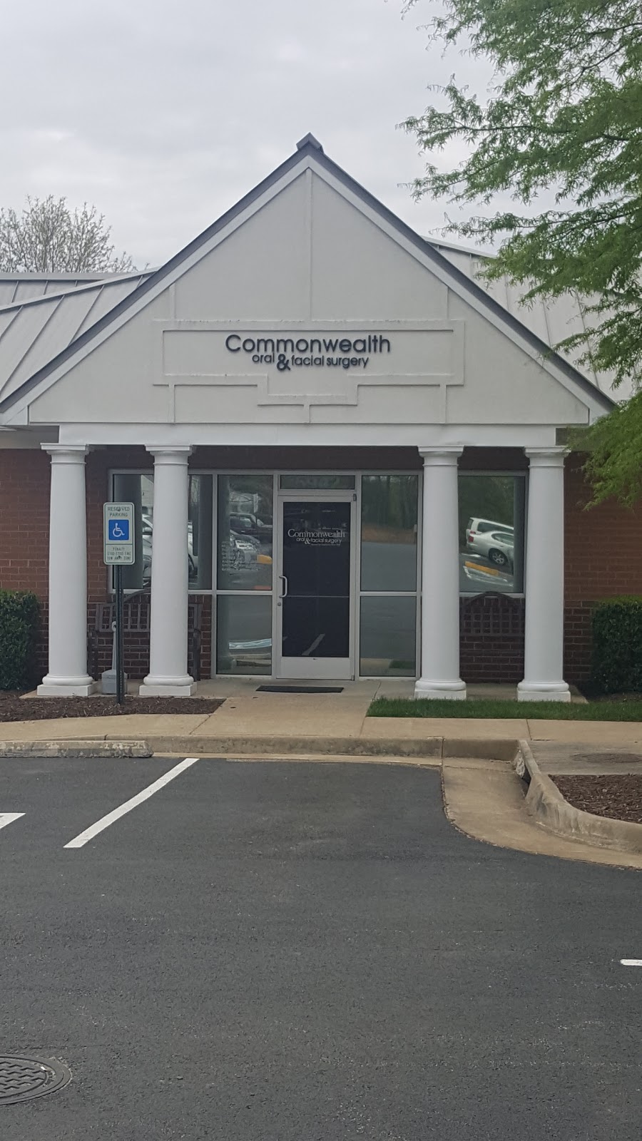 Commonwealth Oral & Facial Surgery Brandermill | 5942 Harbour Park Dr, Midlothian, VA 23112, USA | Phone: (804) 354-1600