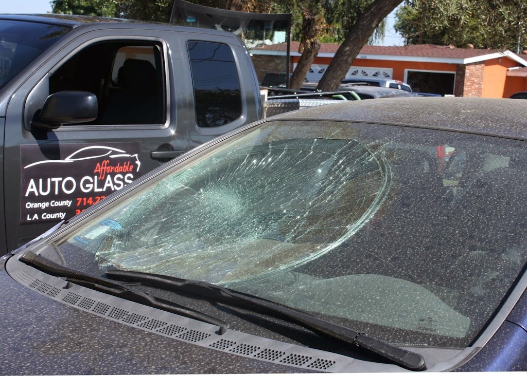 Signature Auto Glass | 900 Las Lomas Dr, La Habra, CA 90631, USA | Phone: (562) 247-4100