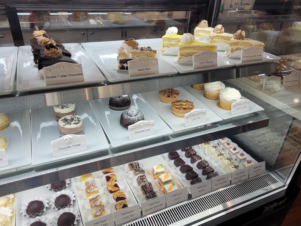 Cafe Petit Four | 6035 Peachtree Rd C - 103, Doraville, GA 30360, USA | Phone: (470) 375-7447