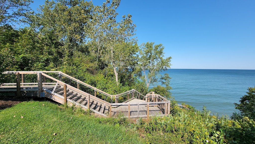 Lake Erie Bluffs (Lake Metroparks) | 3301 Lane Rd, Painesville, OH 44077, USA | Phone: (440) 358-7275